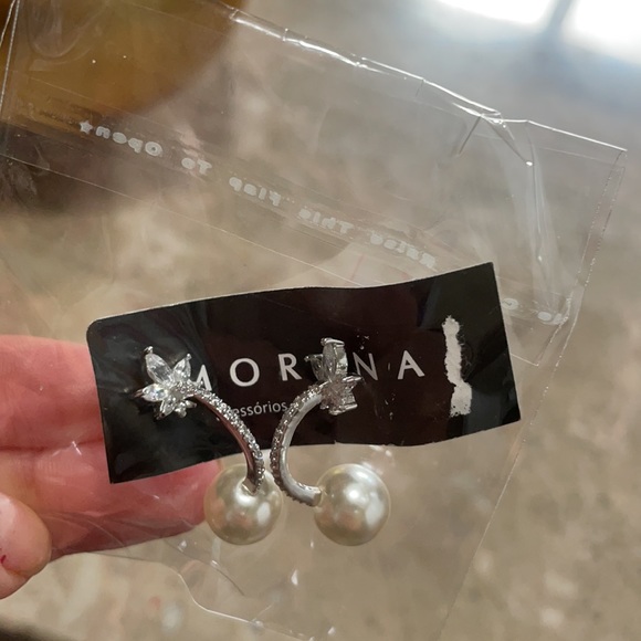 Beautiful earring. - Picture 2 of 2